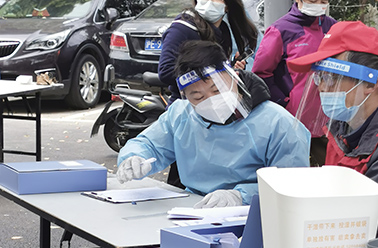 纸短情长，浓浓抗疫情——来自普陀区政府的表扬信