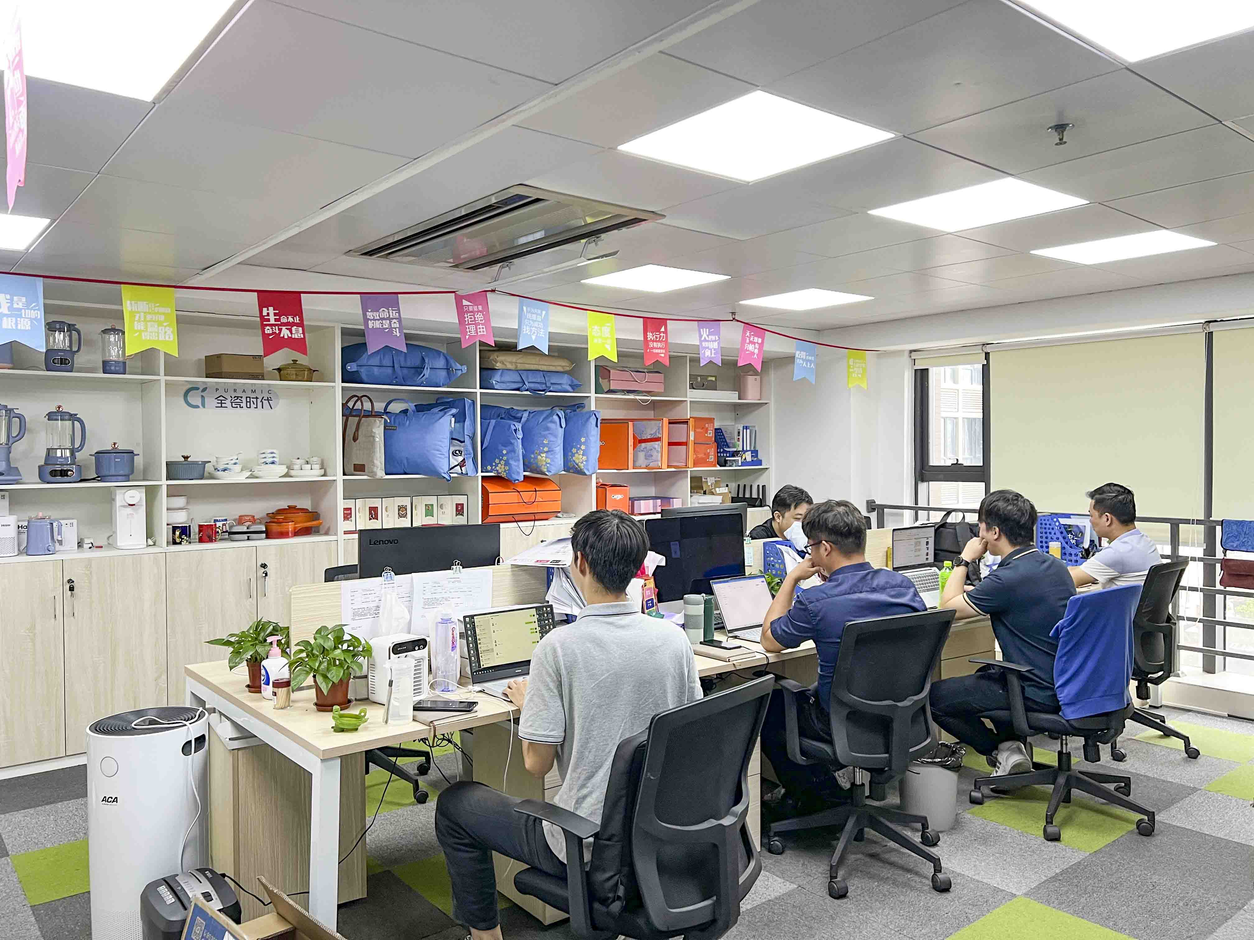 办公环境2.jpg