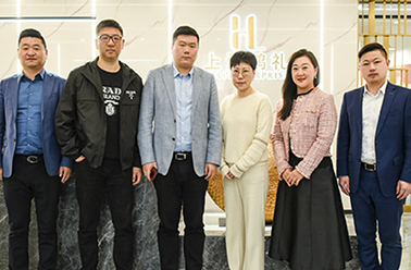 推动文化IP 融合创新发展——上海久事文传来访交流