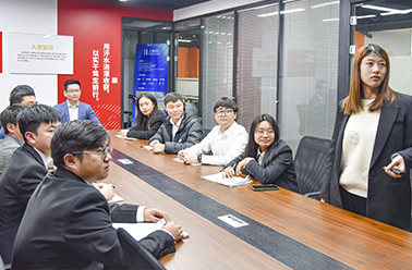 逐梦心征程 数字化转型谱新篇——鹤立心选各职能部门年终述职开展