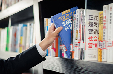 学无止境 以学促长——周一早会新增设“鹤礼早学堂” 成长同心共进步