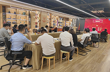 凝心聚力 赋能前行——10月营销表彰大会