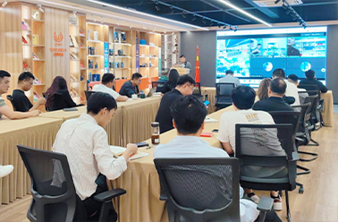 聚力攻坚 砺新致远——4月营销表彰大会暨新品培训会